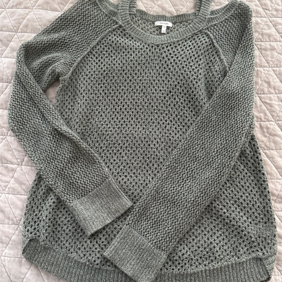 Women’s open shoulder top - Picture 3 of 3